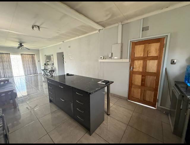 3 BEDROOM HOUSE FOR SALE IN VANDERBIJLPARK CW 3